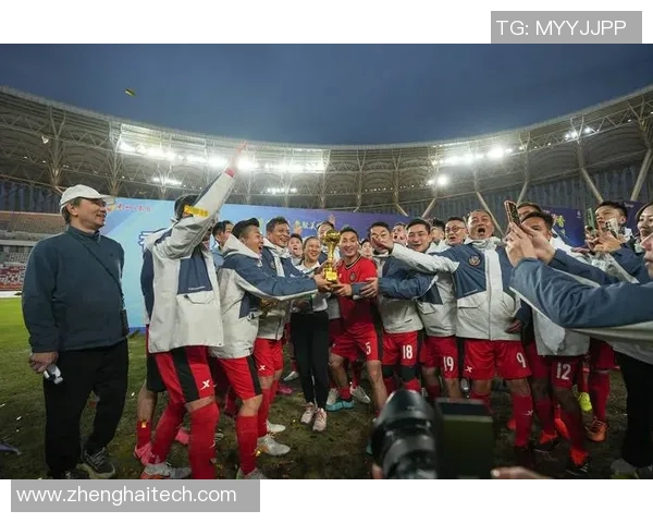 足球明星在训练和比赛间隙是否也会用手机自拍分享生活点滴